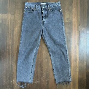 Levi's Wedgie Straight Women's Denim Black Wash Distressed Hem Jeans Size 29